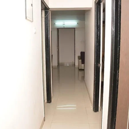 Apartment Vista At Bandra