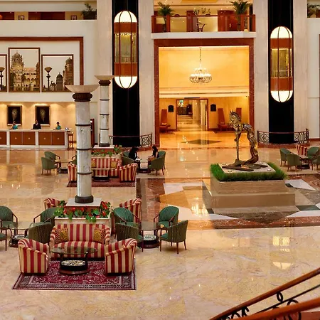 Hotel The Lalit 5*