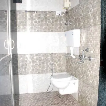 Fabhotel Adore Mumbai