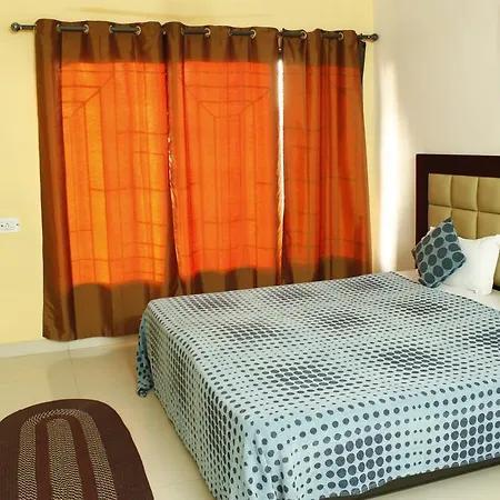 Apartment Laurent & Benon Luxury Service Apartment - Bandra *