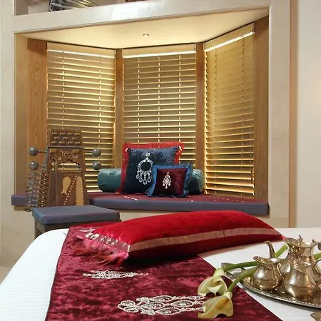 Hotel Le Sutra Hotel, Khar, Mumbai