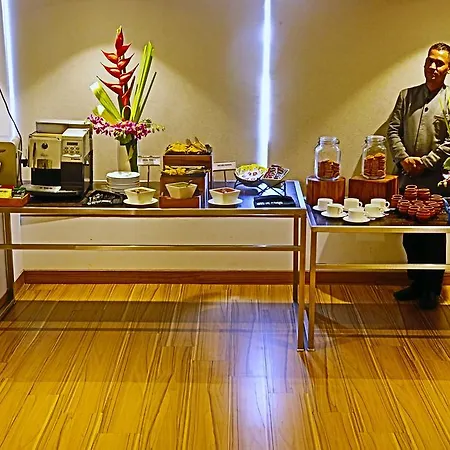 Hotel The Oriental Residency 3*
