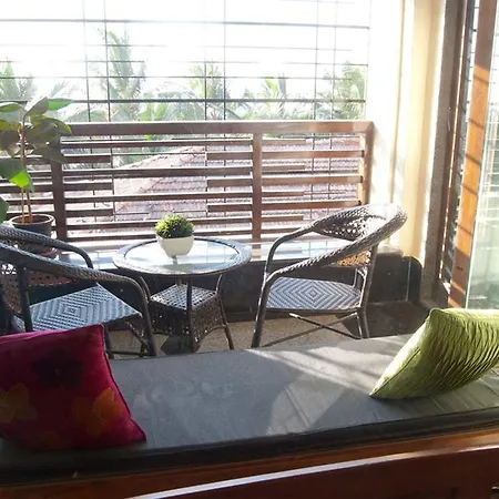 Guest house Connekthomes - Sea Views In Bandra 3*