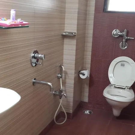 Starihotel Shakti Sadan Bandra Mumbai