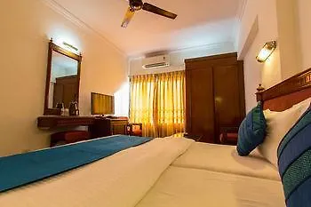 Hotel Zo Juhu 3*