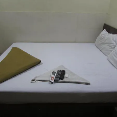 Hotel Royal Residency 2*