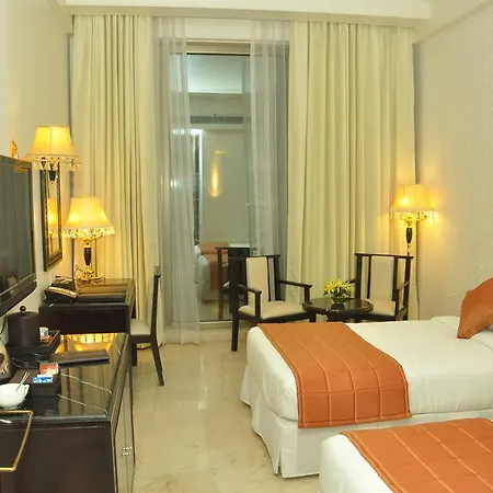Hotel Royal Tulip Navi 5*