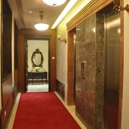 Hotel Royal Tulip Navi