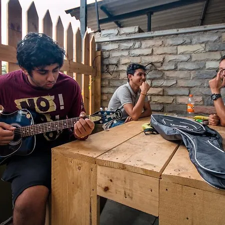 Hostel Backpackers Villa Mumbai Mumbai