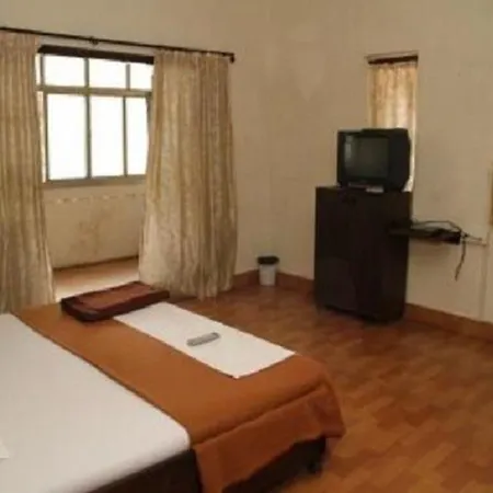Hotel Kishish Kunj