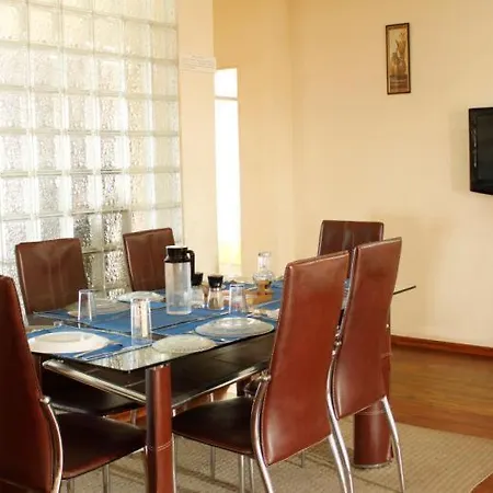 Laurent & Benon Luxury Service Apartment - Bandra Apartment *