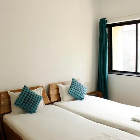 Apartment Laurent & Benon Luxury Service Apartment - Bandra