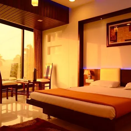 Hotel La Metro Near Bkc 3*