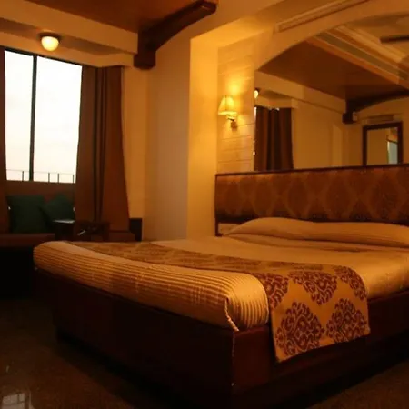 Hotel Karl Residency