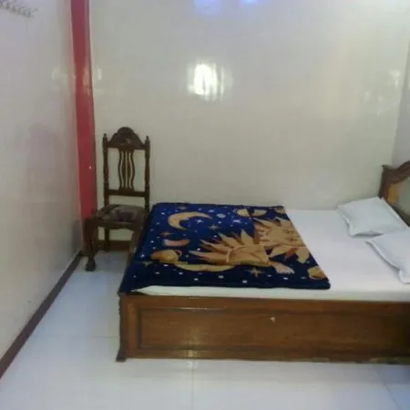 Satellite Hotel Mumbai