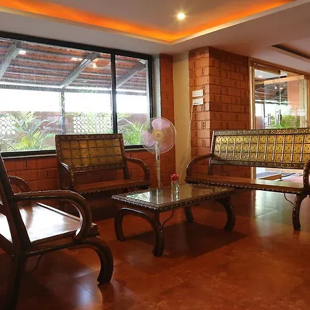 Fabhotel The Adore Palace Hotel 3*