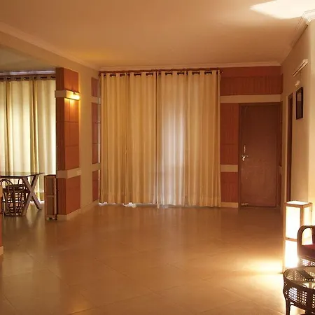 Fabhotel The Adore Palace Hotel