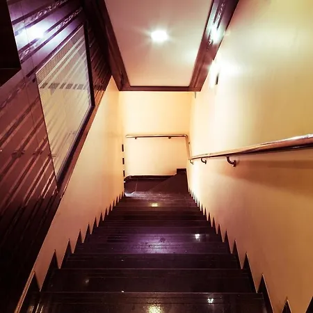 Fabhotel The Adore Palace 3* Mumbai