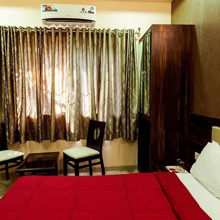 Fabhotel The Adore Palace Hotel