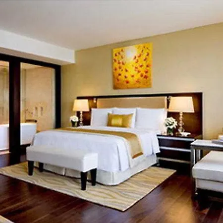 Hotel Courtyard By Marriott International Airport 5*