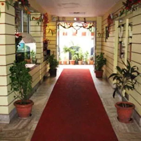 Sea Lord Hotel 2*