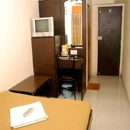 Hotel Fabhotel Annex Executive