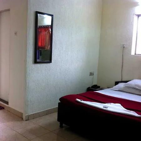 Hotel Red Palm Residency 2*