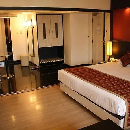 Ramee Guestline Khar Mumbai