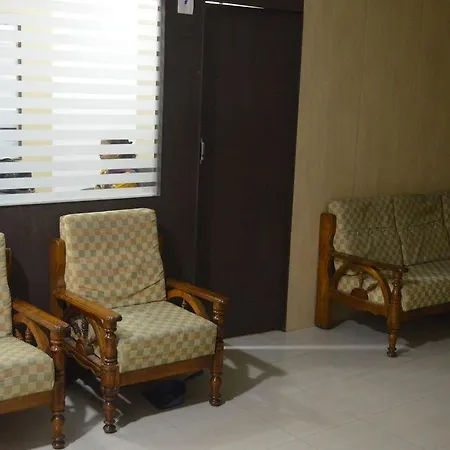 Click Andheri Midc Hotel