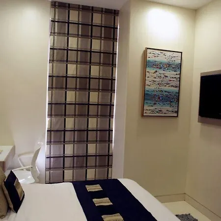 Residency Hotel 3*