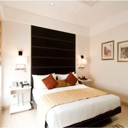 Residency Hotel 3*