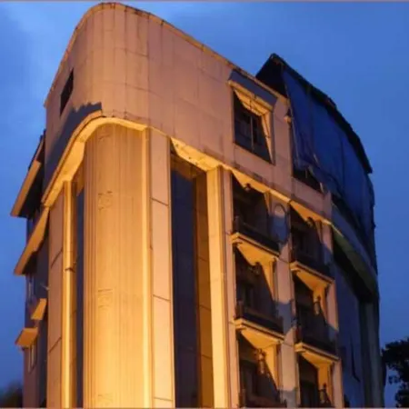T24 Retro 4* Mumbai