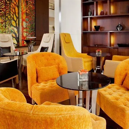 International Airport By Ihg Hotel