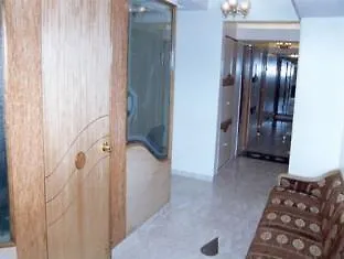 Oyo 28893 Gulf Hotel Mumbai