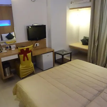 Vihang's Hotel