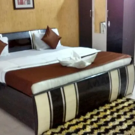 Guest house Bss_exotica_near Bkc