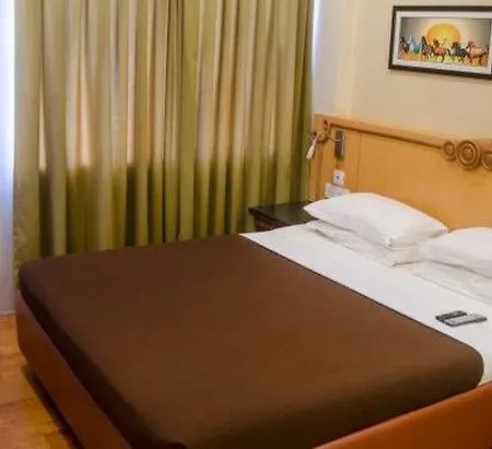 Hotel Treebo Trend Host 2*