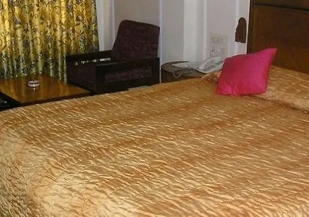 Hotel Lemon Tree Premier, Malad,