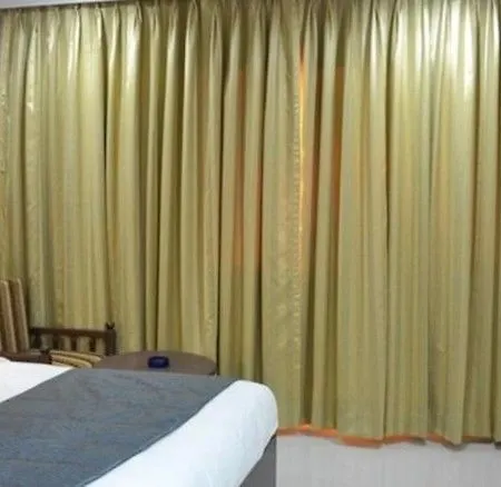 Hotel Fabhotel On Time Andheri East