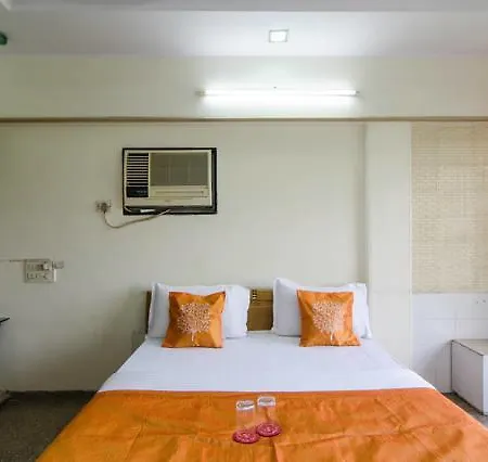 Tripvillas @ Dream Apartment
