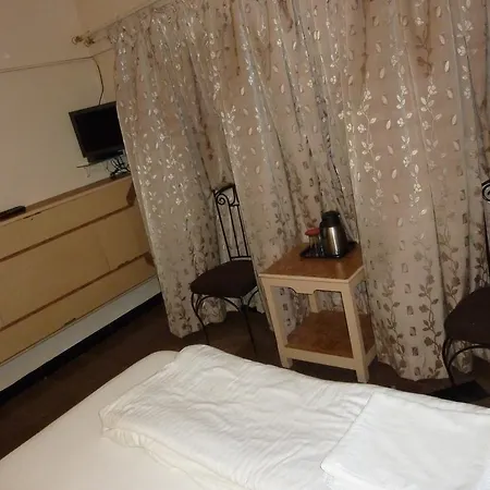 Karan Palace Hotel 3*