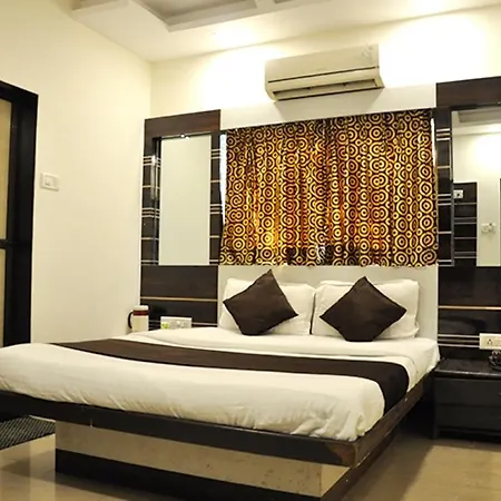 Apple Guest house Mumbai