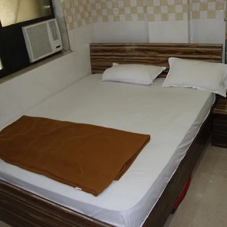 Guest house Shree Residency Mtdc Gust House *