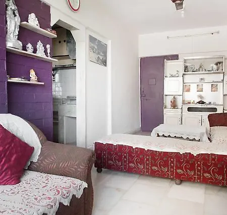 Apartment Bolllywood - Beautiful, Cosy , Safe And Secure