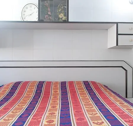 Bolllywood - Beautiful, Cosy , Safe And Secure *