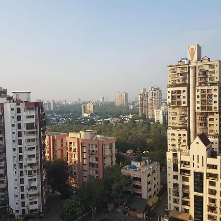 Bolllywood - Beautiful, Cosy , Safe And Secure Mumbai