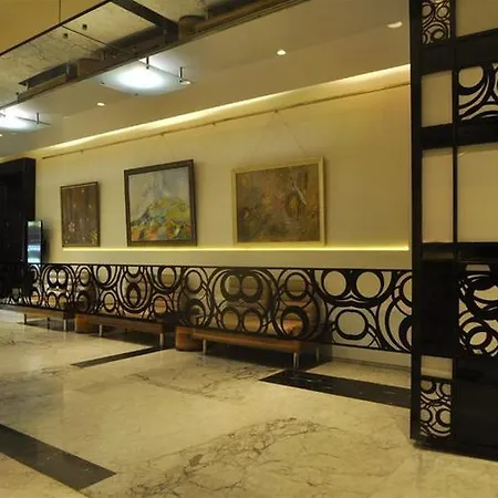 Diplomat, Colaba 3*