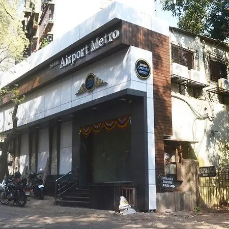 Hotel Collection O Airport Metro Andheri East 3*