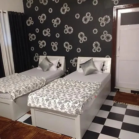 Service In Kandivali Apartment *