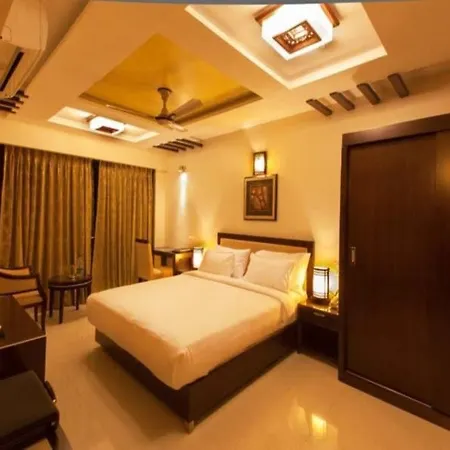 Anantha Exectuive Hotel